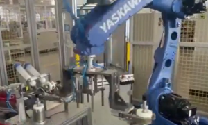 Yaskawa robot automatic loading and unloading