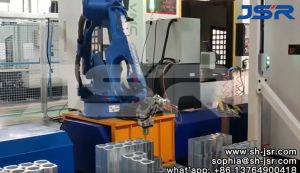 Handling robot grabing from injection molding m...