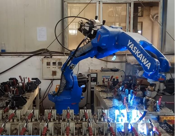 robot di saldatura Yaskawa